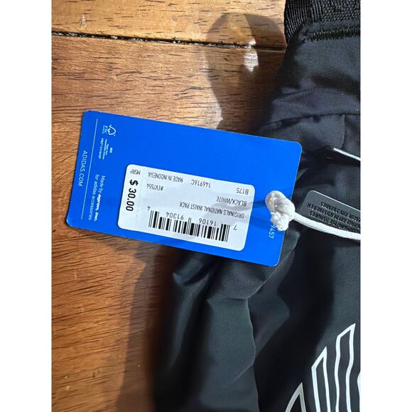 Adidas Originals National Waist Pack Black & White Fanny Pack Bag New - Picture 3 of 4